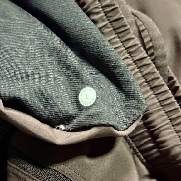 Lululemon Men's Pace Breaker Lined 9" Short - Brown - Picture 4 of 4